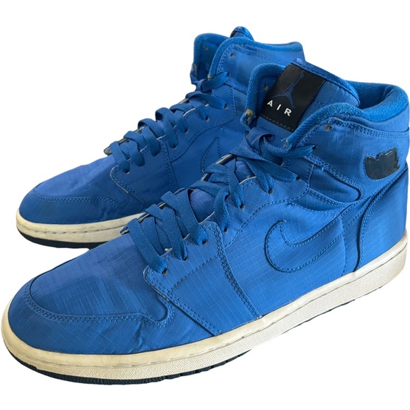 Nike Other - 2009 Nike Air Jordan 1 Retro High Sapphire Size 10.5 Blue 344613-441